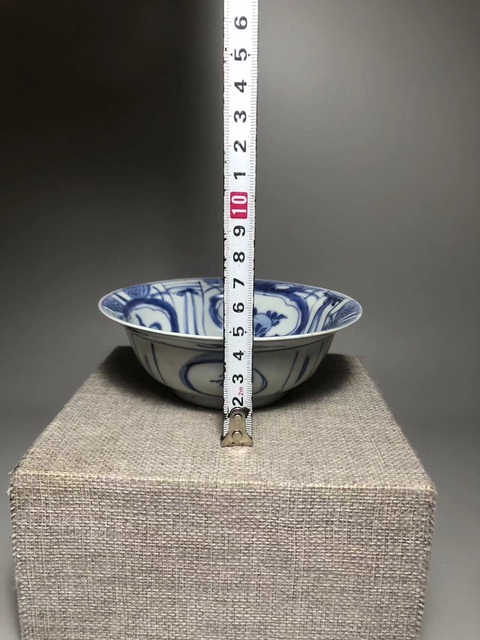 古玩陶瓷青花獸面紋折沿盤真品鑒賞圖