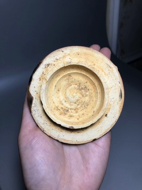 古玩陶瓷褐釉蓋罐真品鑒賞圖