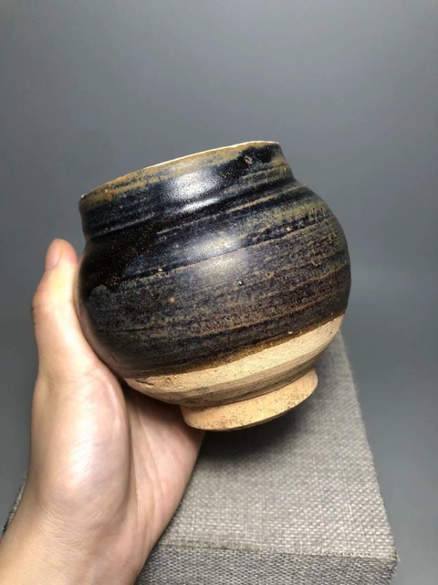 古玩陶瓷褐釉蓋罐真品鑒賞圖