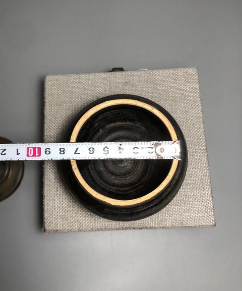 古玩陶瓷褐釉蓋罐真品鑒賞圖