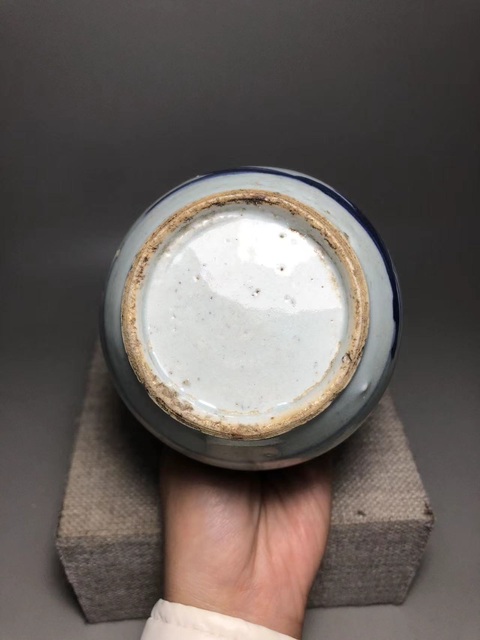 古玩陶瓷清乾隆，青花山水人物石榴罐拍賣，當前價格3000元