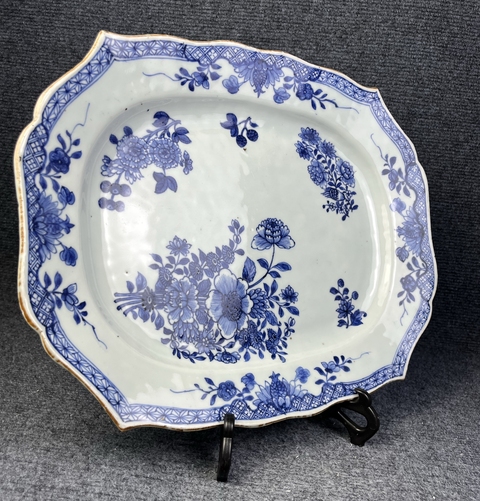 古玩陶瓷青花折枝花卉紋盤真品鑒賞圖