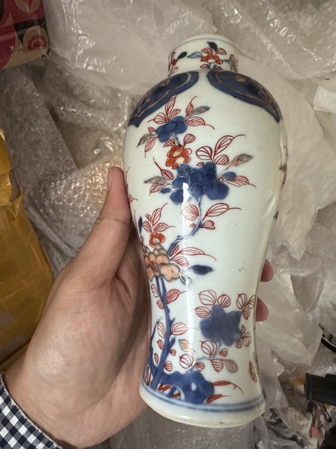 古玩陶瓷青花礬紅花卉紋雞腿瓶拍賣，當前價格2500元