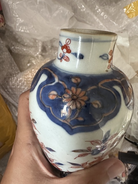 古玩陶瓷青花礬紅花卉紋雞腿瓶拍賣，當前價格2500元