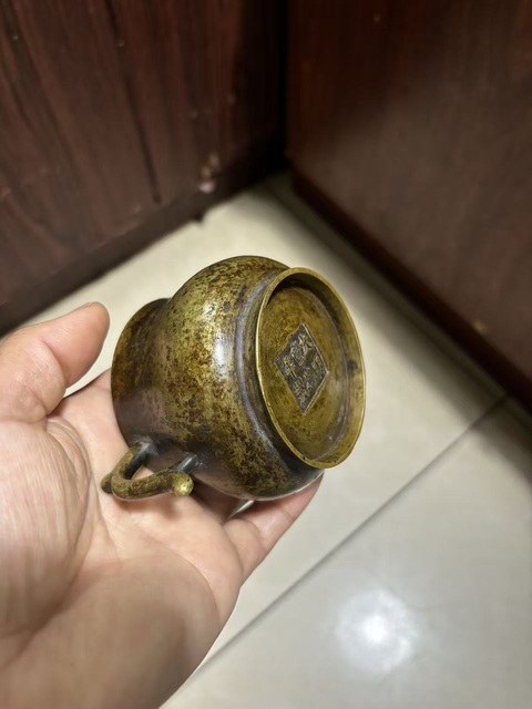 古玩銅器爐子真品鑒賞圖