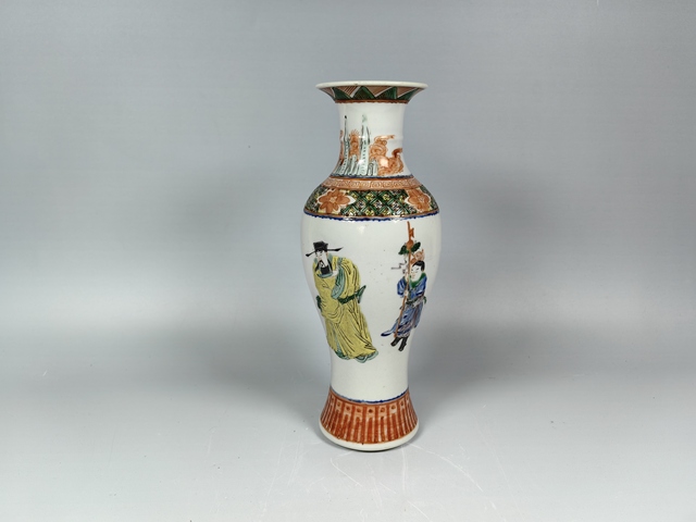 古玩陶瓷晚清粉彩加官進爵人物故事紋觀音瓶真品鑒賞圖