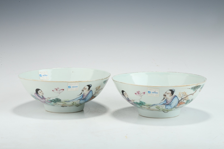 古玩陶瓷民國·粉彩茂叔愛蓮紋碗一對真品鑒賞圖