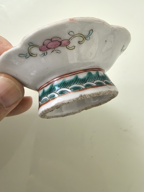 古玩陶瓷蝶紋粉彩盤拍賣，當前價格1500元