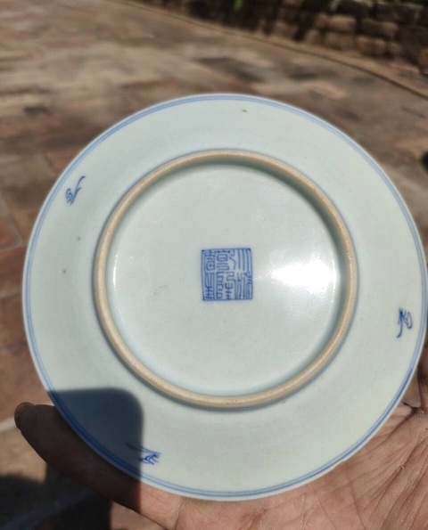 古玩陶瓷青花淡描花卉紋盤真品鑒賞圖