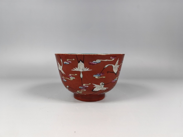 古玩陶瓷民國珊瑚紅釉祥云仙鶴紋粉彩供碗真品鑒賞圖