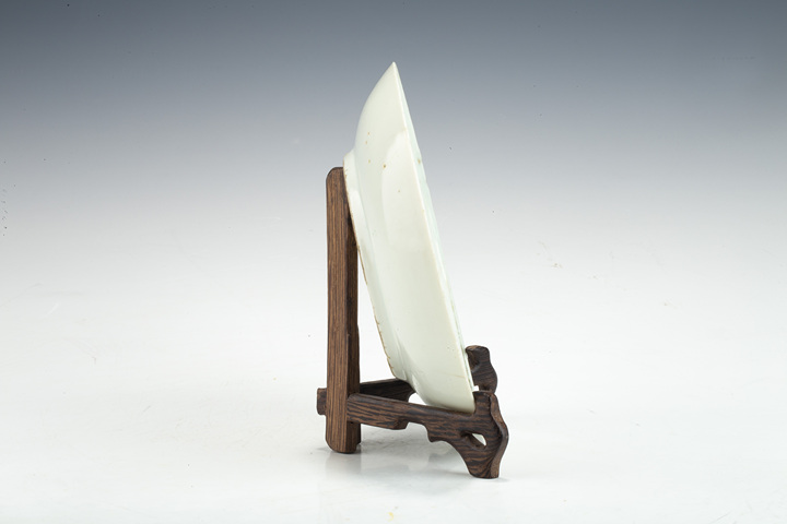 古玩陶瓷民國·粉彩花鳥紋盤拍賣，當前價格0元