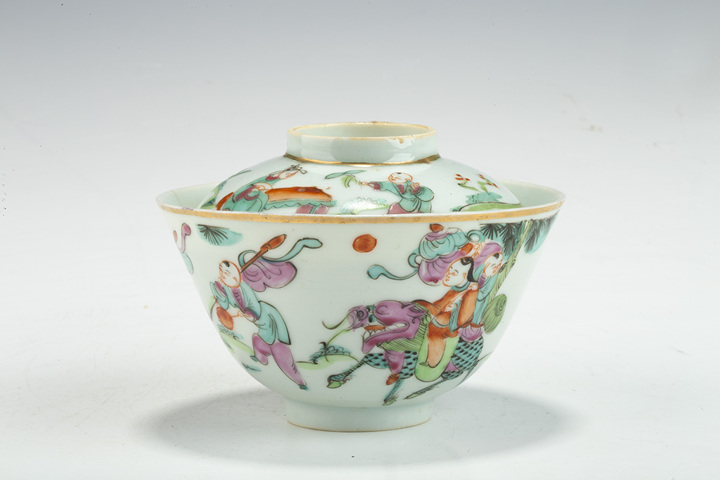 古玩陶瓷清晚·粉彩麒麟送子紋蓋碗真品鑒賞圖