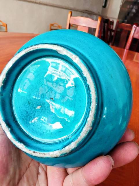 古玩陶瓷孔雀藍釉長頸瓶真品鑒賞圖