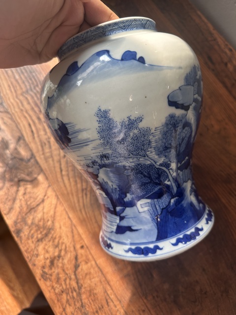 古玩陶瓷人物山水紋青花鳳尾尊標本真品鑒賞圖