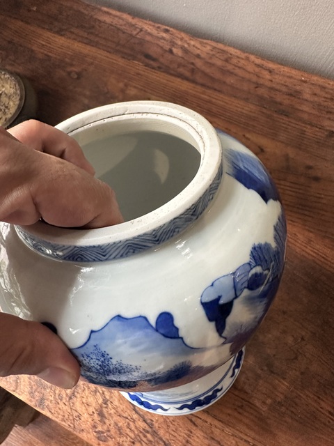 古玩陶瓷人物山水紋青花鳳尾尊標本真品鑒賞圖