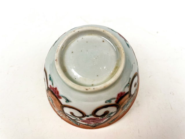 古玩陶瓷清雍正·粉彩開窗如意云頭紋杯拍賣，當前價格618元