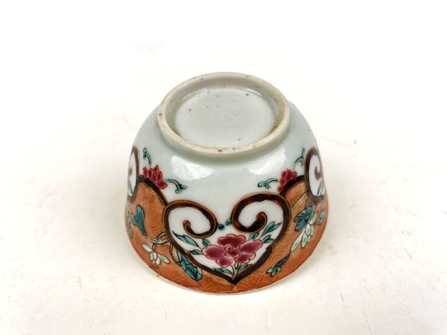 古玩陶瓷清雍正·粉彩開窗如意云頭紋杯拍賣，當前價格618元