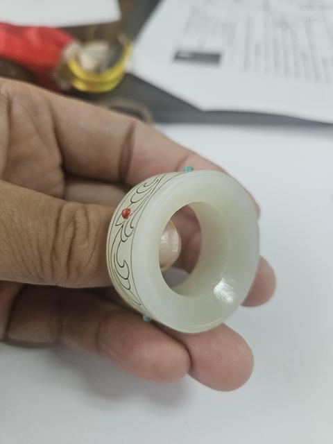 古玩玉器和田玉扳指真品鑒賞圖