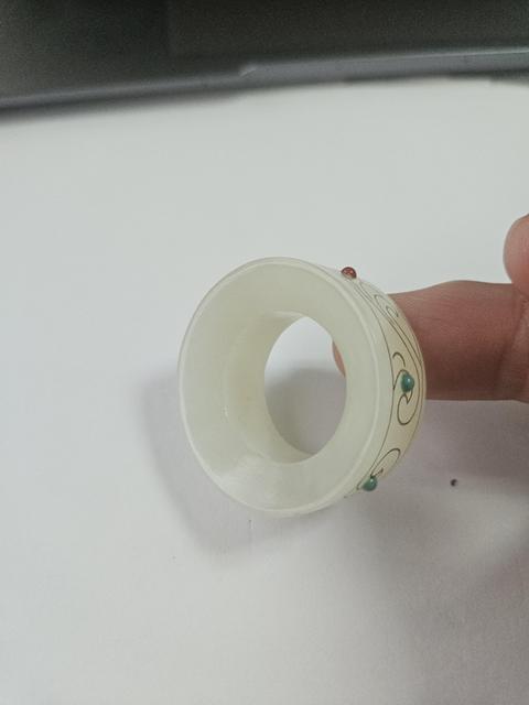 古玩玉器和田玉扳指真品鑒賞圖