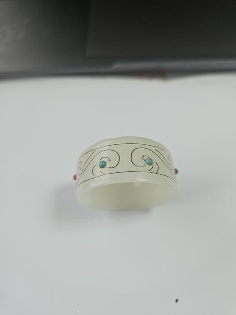 古玩玉器和田玉扳指真品鑒賞圖