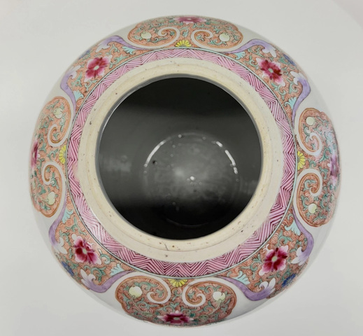 古玩陶瓷清晚期 粉彩花卉紋冬瓜罐真品鑒賞圖