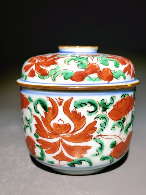 古玩陶瓷紅綠彩蓋缸真品鑒賞圖