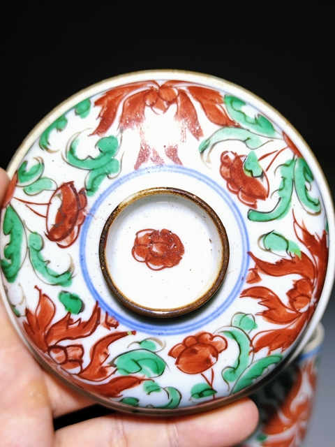 古玩陶瓷紅綠彩蓋缸真品鑒賞圖