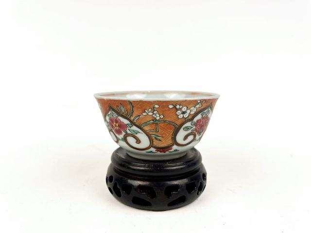 古玩陶瓷清雍正·粉彩開窗如意云頭紋杯真品鑒賞圖