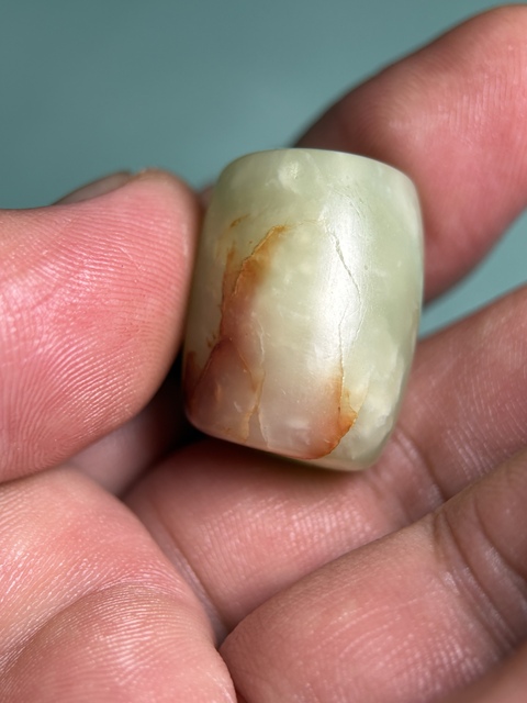 古玩玉器紅山紅沁勒子拍賣，當(dāng)前價格12600元