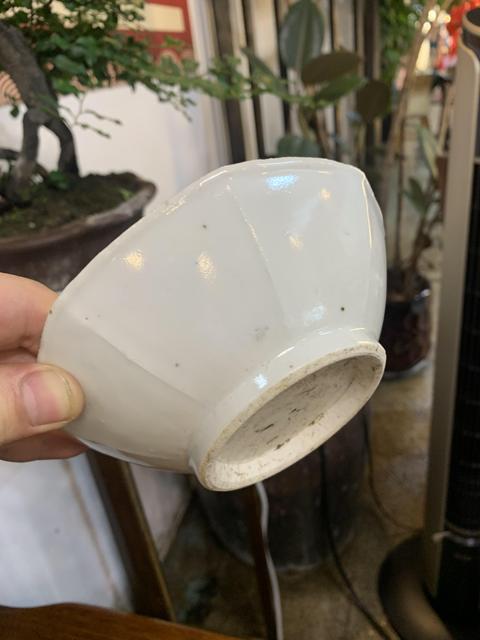 古玩陶瓷白釉八方盤拍賣，當前價格1800元