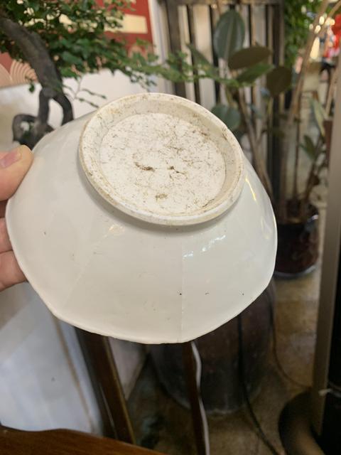 古玩陶瓷白釉八方盤拍賣，當前價格1800元