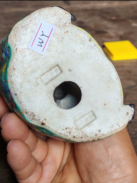 古玩陶瓷粉彩人物塑像真品鑒賞圖