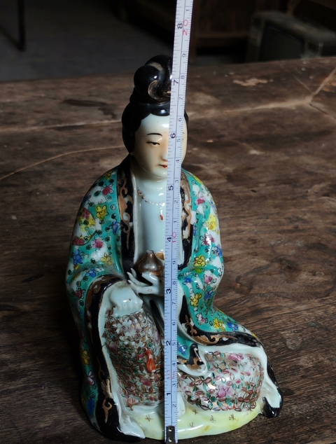 古玩陶瓷粉彩人物塑像真品鑒賞圖