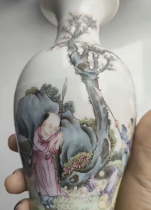 古玩陶瓷粉彩嬰戲人物紋觀音瓶拍賣，當前價格11800元