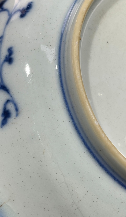 古玩陶瓷青花纏枝花卉紋花口盤真品鑒賞圖