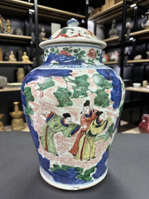 古玩陶瓷青花五彩將軍罐真品鑒賞圖