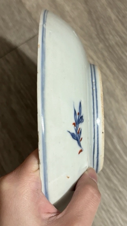 古玩陶瓷青花加五彩花卉紋大盤真品鑒賞圖