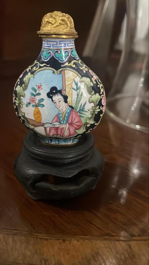 古玩陶瓷銅胎琺瑯彩鼻煙壺真品鑒賞圖