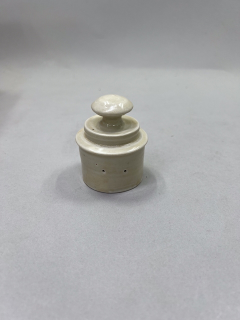 古玩陶瓷北宋時期白釉執壺真品鑒賞圖