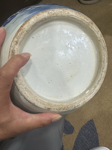 古玩陶瓷鳳穿牡丹紋青花天球瓶真品鑒賞圖