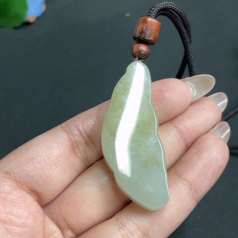 古玩玉器13號天然和田玉佛公掛件 配證書拍賣,當(dāng)前價格398元