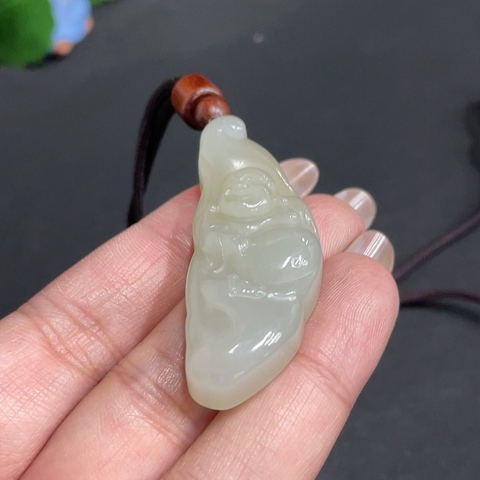 古玩玉器13號天然和田玉佛公掛件 配證書拍賣,當(dāng)前價格398元