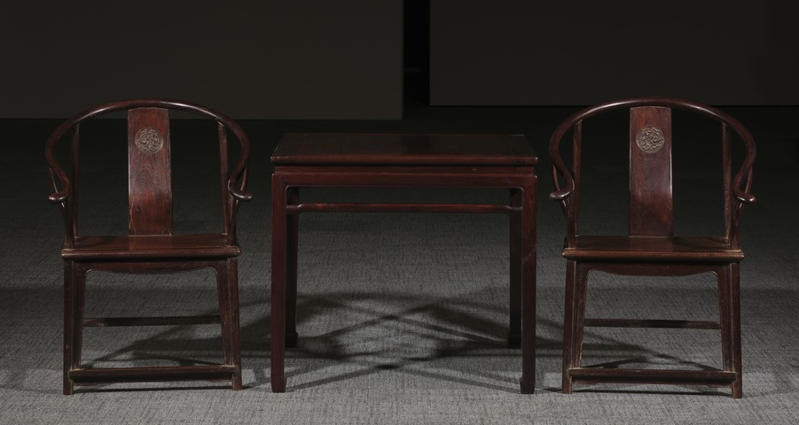 古玩雜項圈椅桌子真品鑒賞圖
