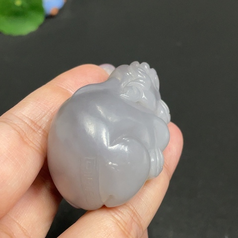 古玩玉器天然和田玉雕刻瑞獸題材把件真品鑒賞圖