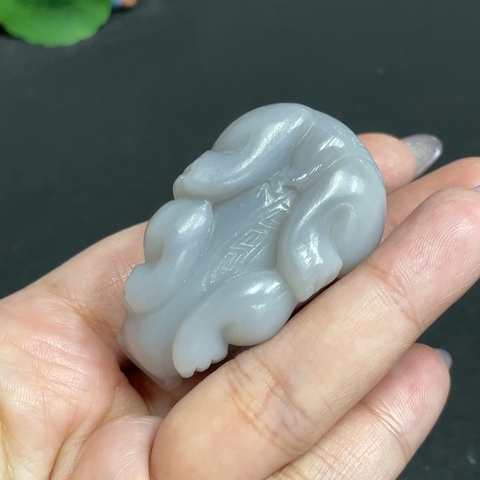 古玩玉器天然和田玉雕刻瑞獸題材把件真品鑒賞圖