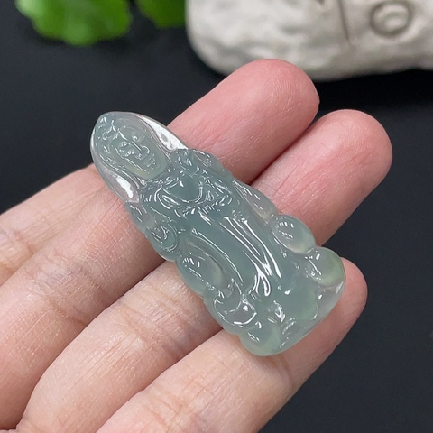 古玩玉器322天然翡翠觀音題材掛件  配證書拍賣，當前價格358元
