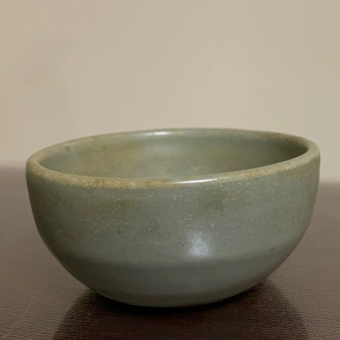 古玩陶瓷龍泉窯臥足杯真品鑒賞圖