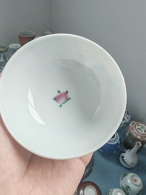 古玩陶瓷粉彩福壽紋碗真品鑒賞圖
