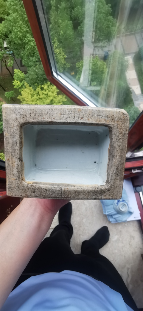 古玩陶瓷清晚期 天藍釉雙耳四方瓶真品鑒賞圖