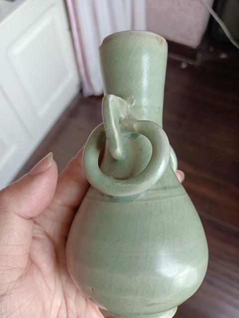 古玩陶瓷龍泉青瓷雙耳瓶真品鑒賞圖